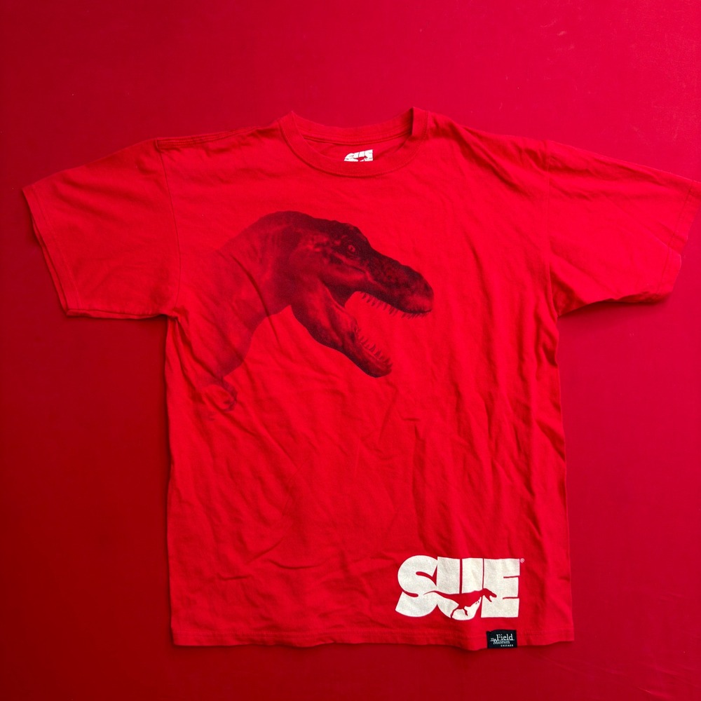 VTG Y2K The Field Museum Chicago Sue T-Rex Graphic T-Shirt Red Mens Large 2008